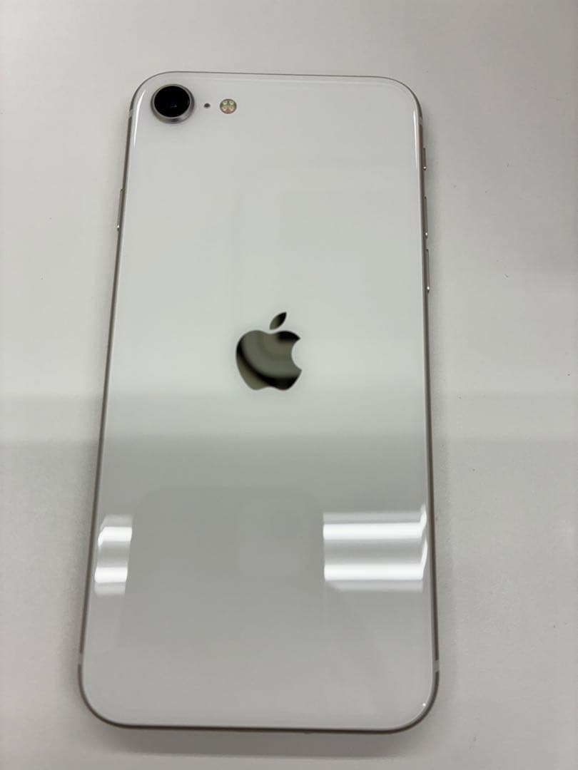Apple iPhone SE 第３世代 64GB simフリー