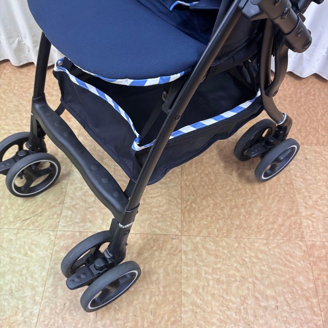 クリーニング済　☆綺麗☆　アップリカ　ラクーナエアー　ハイシート　革調ハンドル