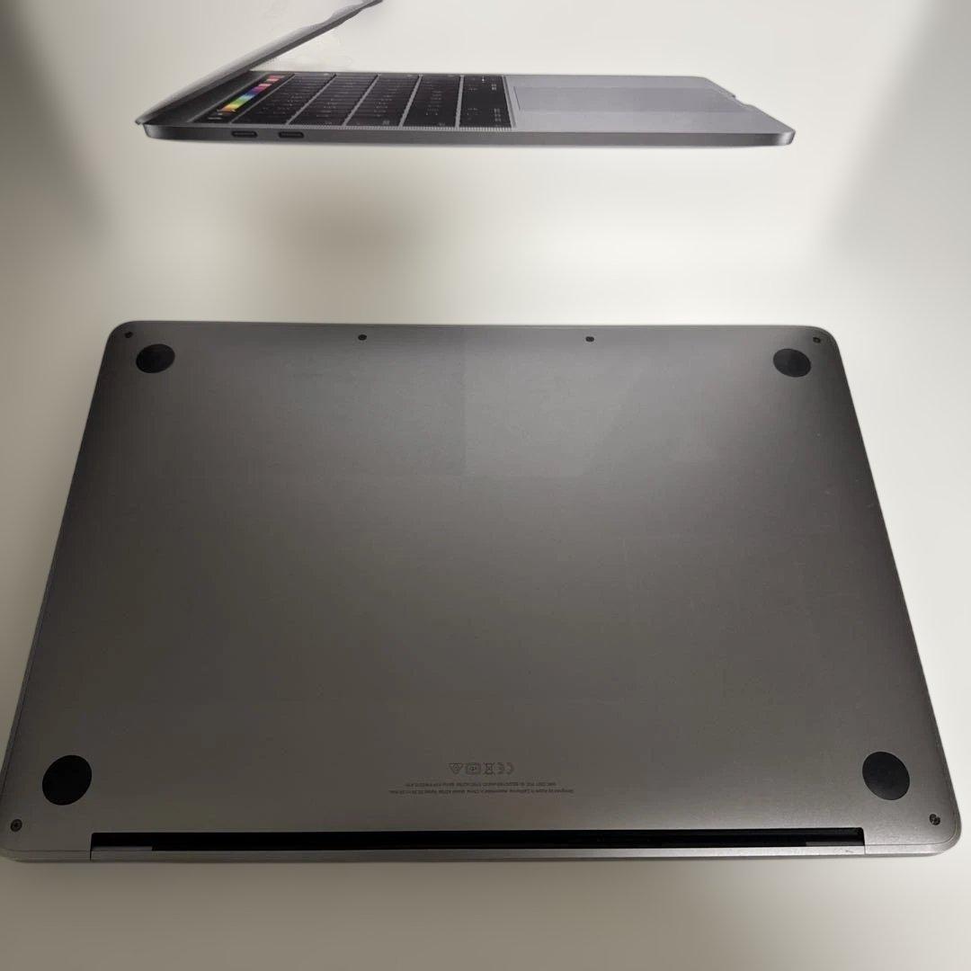 MacBook本体 MacBook Pro 13-inch 2019 i5 8GB 256GB