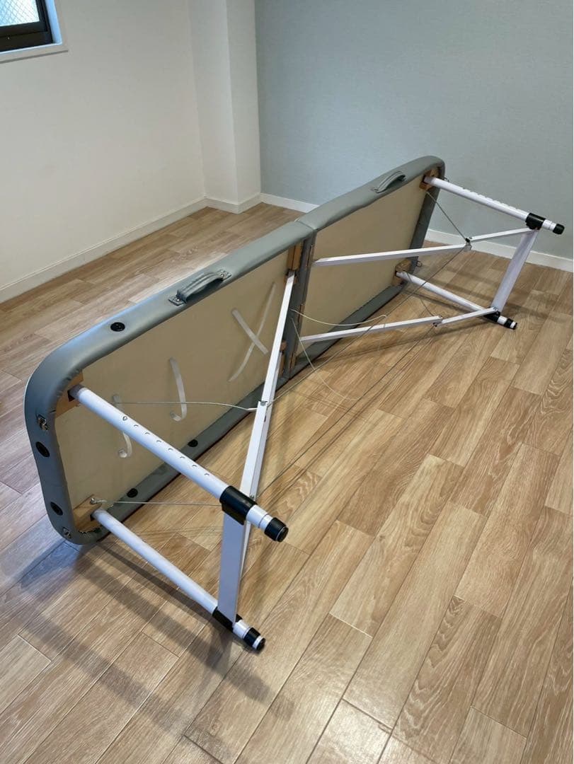 マッサージ　ベッド　エステ　　施術　折りたたみ　専用ケースカバーあり