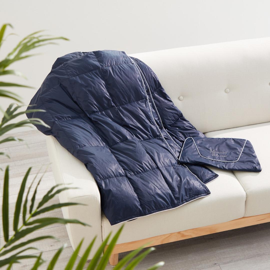 【タグ付き】モスコビーリッチダウン 軽い・薄いコンパクト モバイルダウンキルト
