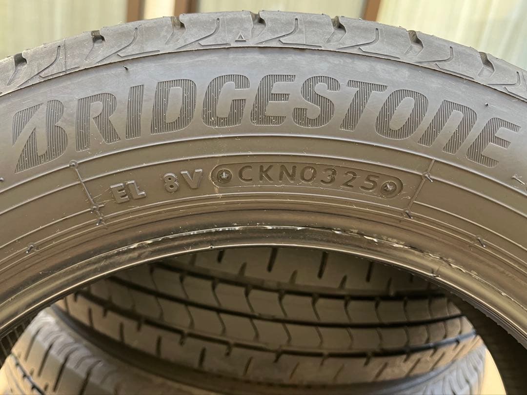 送料込み　 155/65R/14 サマータイヤ 25年日本製