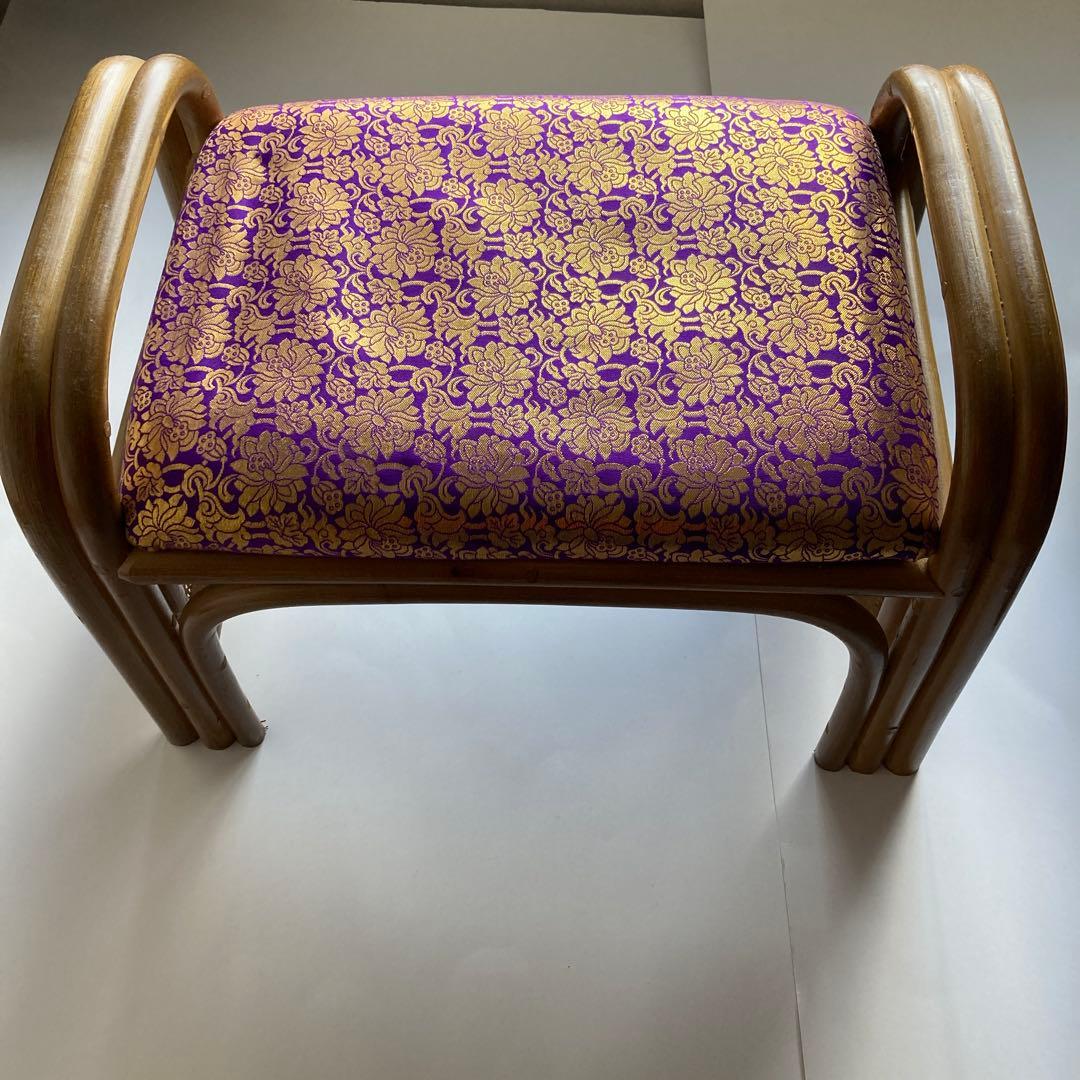 お仏壇用ラタンチェア 金襴座椅子アーム付きスツール