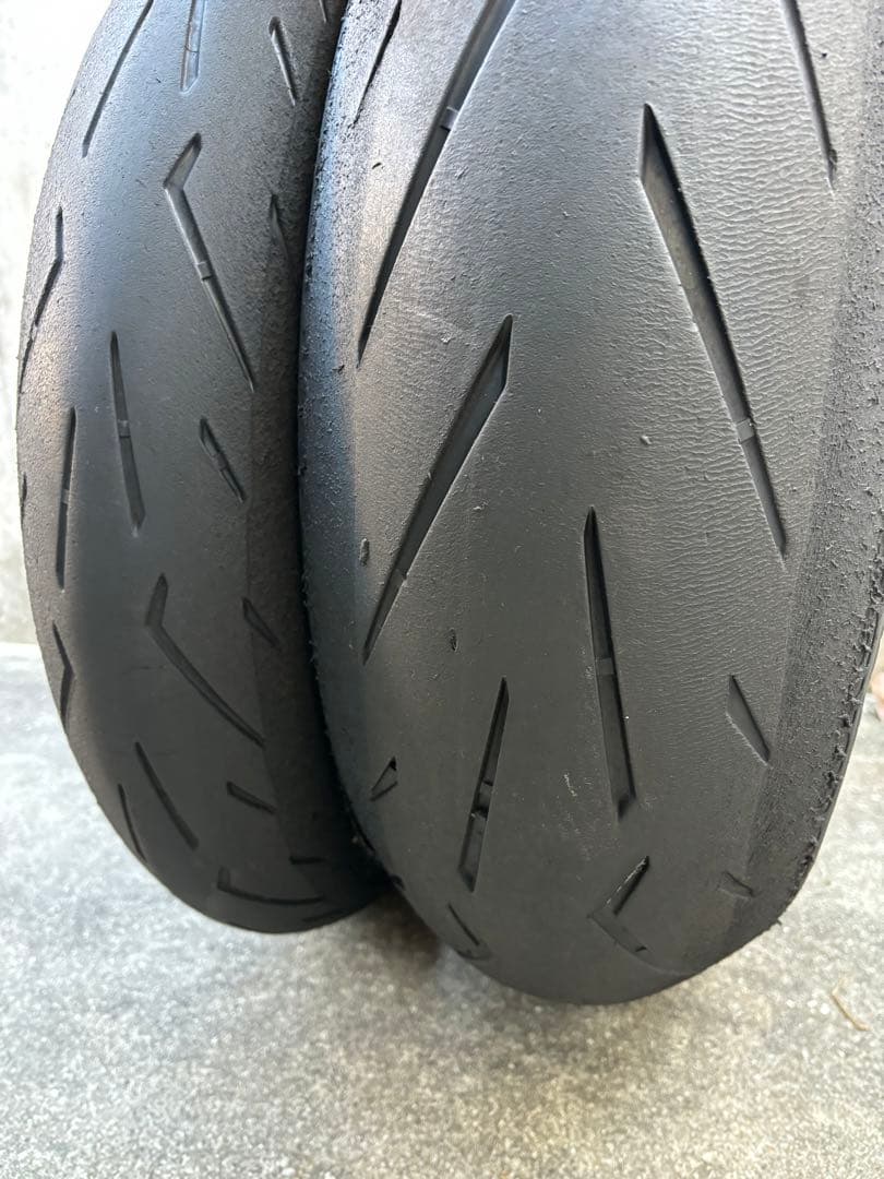 CBR600RR.R7.MT07...ピレリタイヤ前後セット