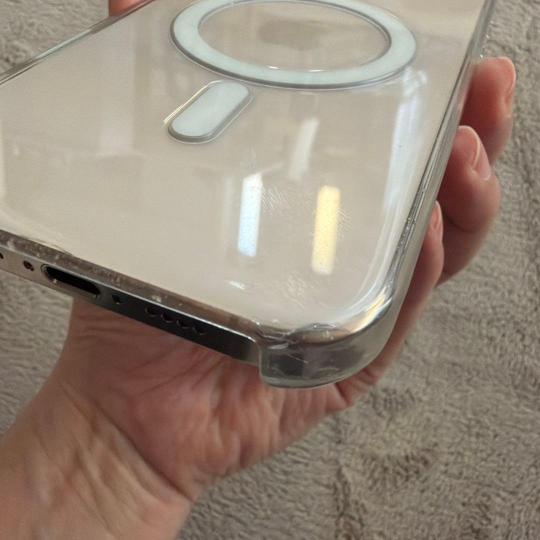 Apple iPhone 16 Pro Max 256GB 純正ケース付き