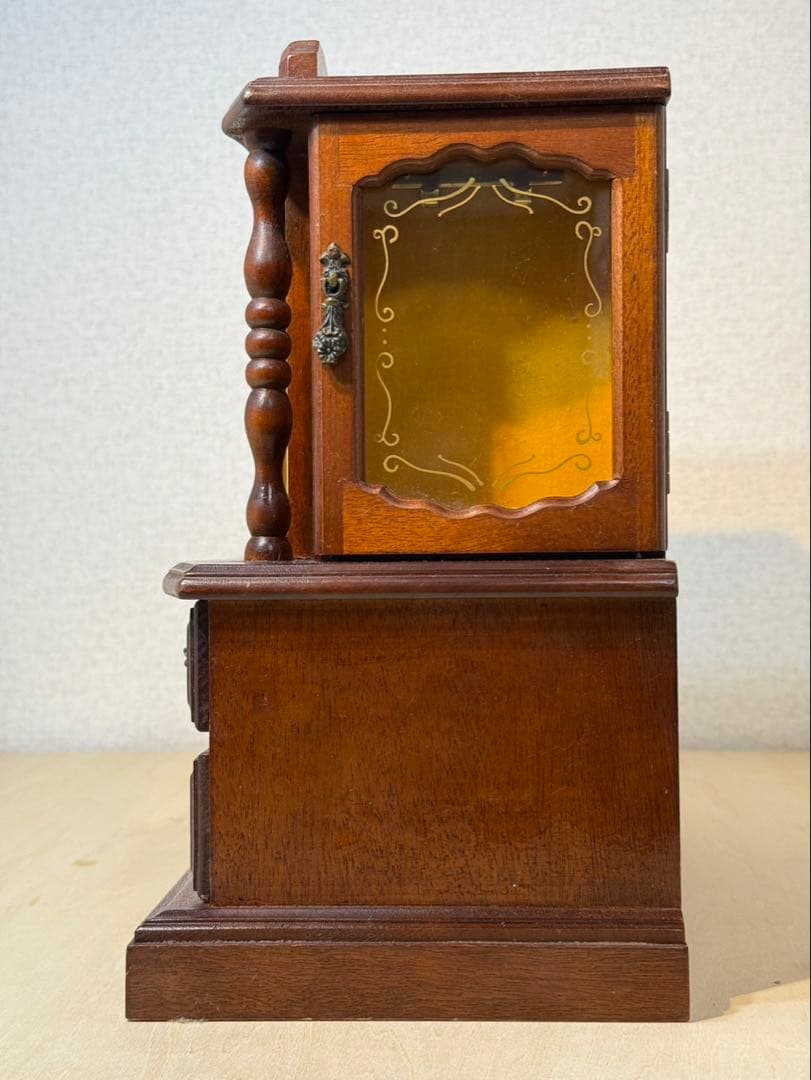 オルゴール付き　小物入れ　アクセサリーボックス