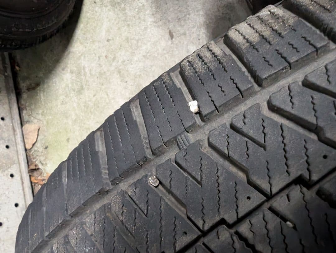 Josy【19年製】215/50R17冬タイヤ4本セット※説明欄必須※