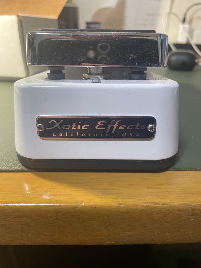 ⭐︎激レア【初期4ケタ番号】Xotic ワウペダル ボード取り付け用底板つき