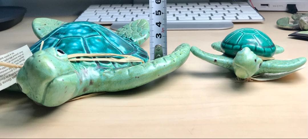 ハワイ島 ウミガメ オブジェ 陶器製 4本