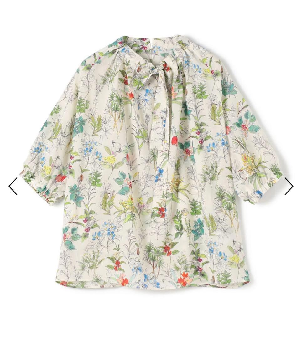 【新品未使用】バードプリントギャザーボウタイブラウス　トゥモローランド