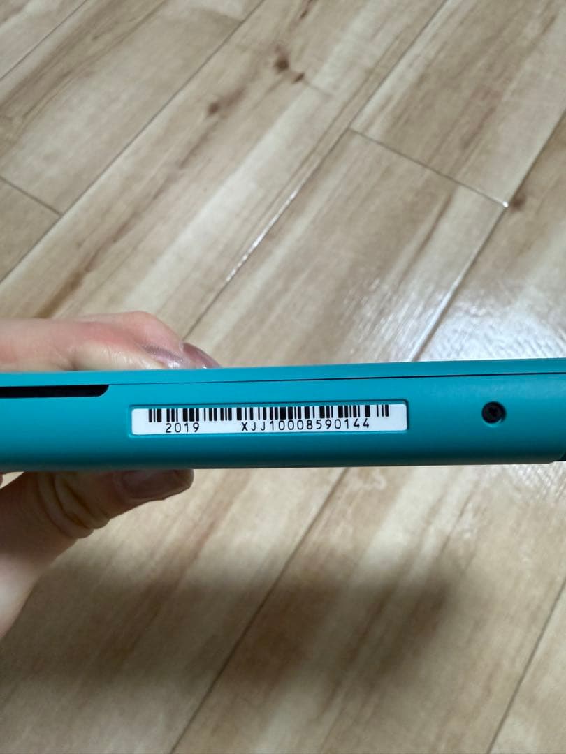 「Nintendo Switch Lite ターコイズ 本体 美品 充電器付き」