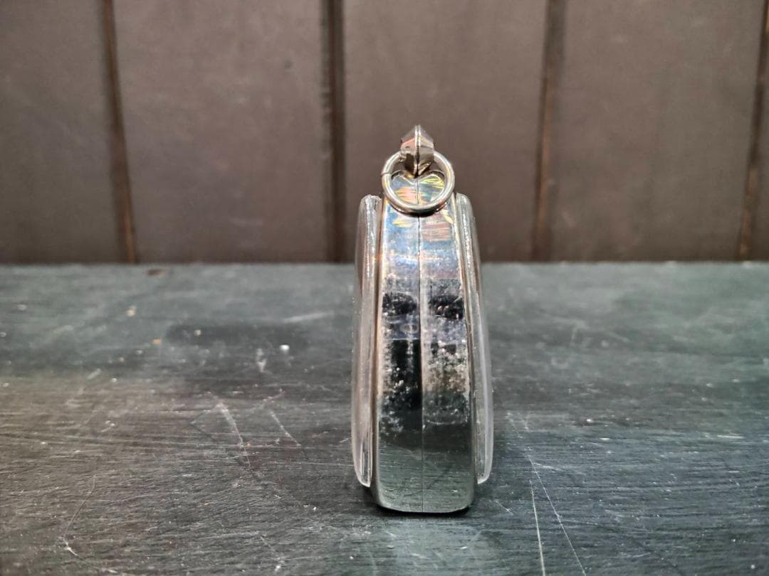 タイのお守り　プラ・クリング像　ワットスタット寺院