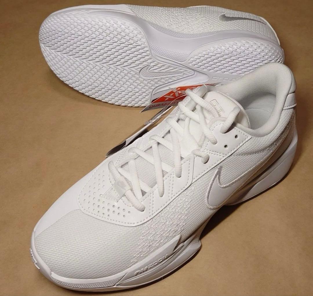 ナイキ　NIKE 25.5 新品未使用　エアズーム　バッシュ　白