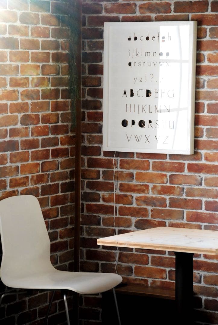 間接照明　アートパネル｜光の綴り｜壁掛けライト　静かな光　インテリア　家具