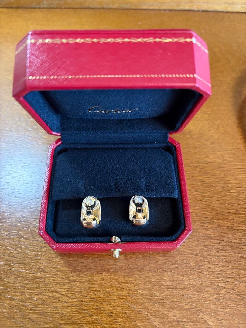 2月8日までお値引き Cartier ヌーベルバーグイヤリング　YG