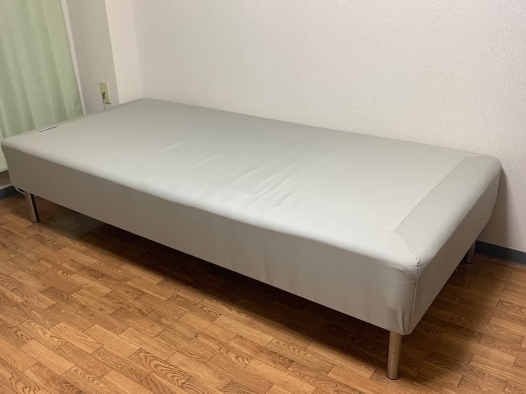 IKEAシングルベッド