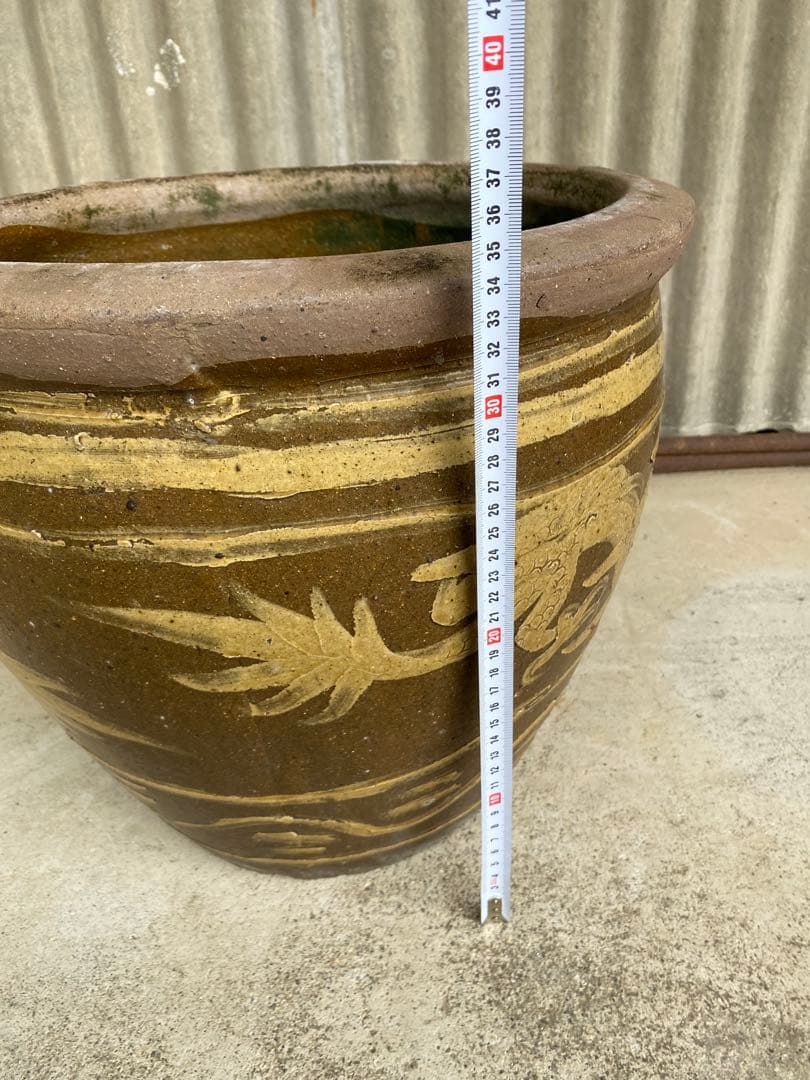 金魚鉢　メダカ鉢　睡蓮鉢　焼物　ピータン壺　水鉢