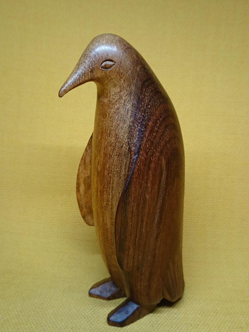 ペンギン　木彫　彫像　オブジェ　置物　インテリア　工芸品　美術品　A1077