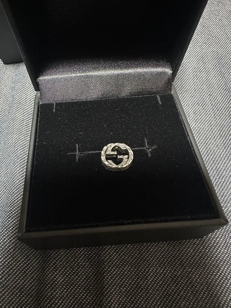 GUCCI 片耳ピアス