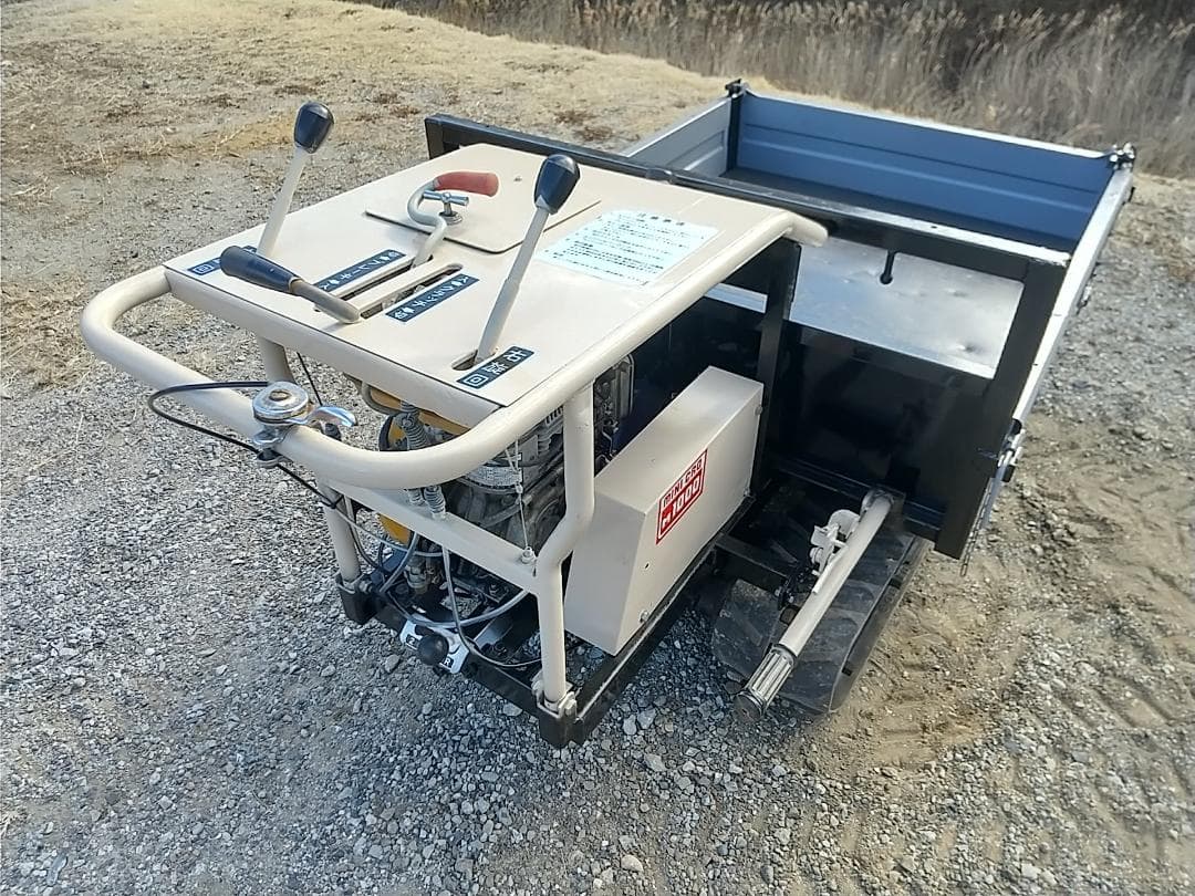 運搬車ミニクロM1000 手動ダンプ 最大積載量４００ｋｇ