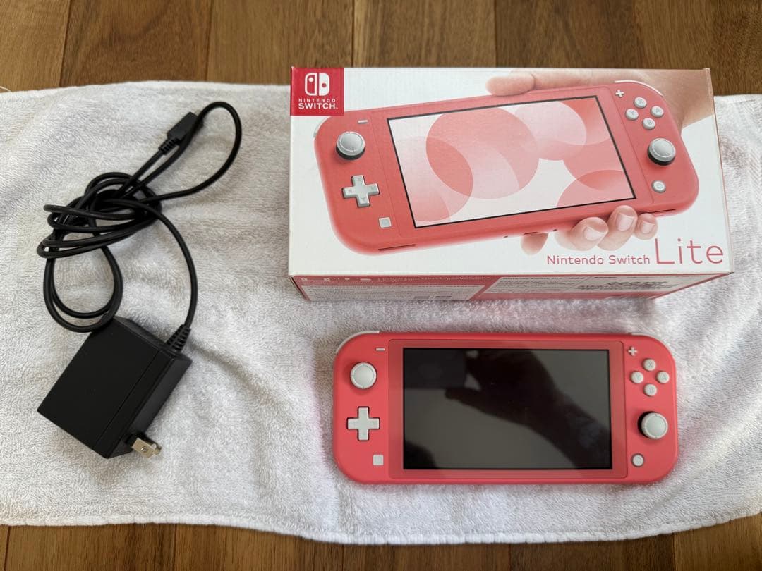Switch Lite ピンク 本体 ACアダプター付き 合馬