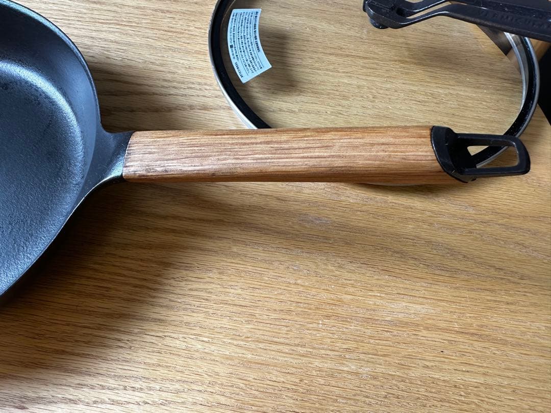 最終値下げです。 バーミュキュラ26 鋳鉄製フライパン ガラス蓋付き