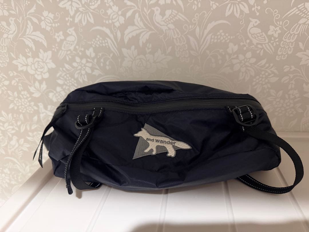 MAISON KITSUNE × and wander ウエストバッグ
