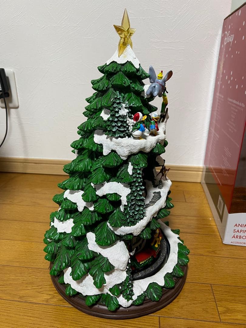 コストコ　ディズニー　クリスマスツリー イルミネーション