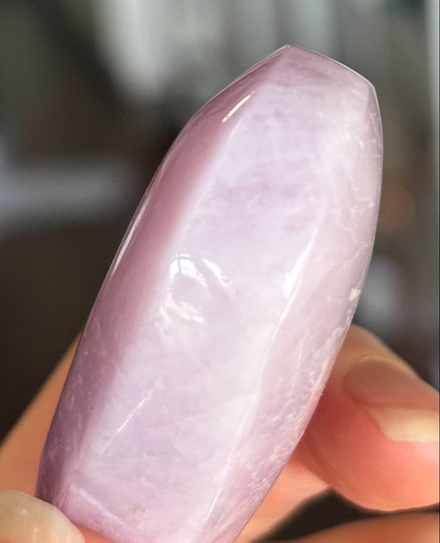 あ〜きゃん♬様　高品質　クンツァイト　パーム　握り石