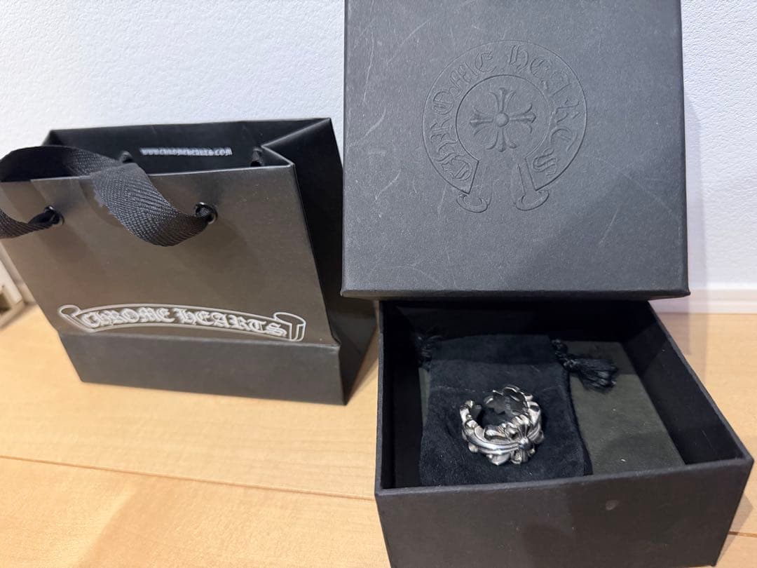 クロムハーツダブルフローラルクロスリング