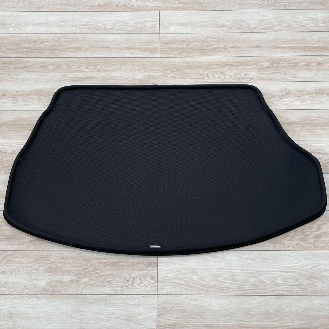 レクサスUX250h純正ラゲッジマット