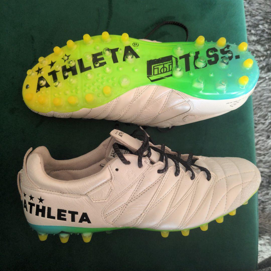 ゴ*ラ様 ATHLETA TLSS ホワイト スパイクシューズ