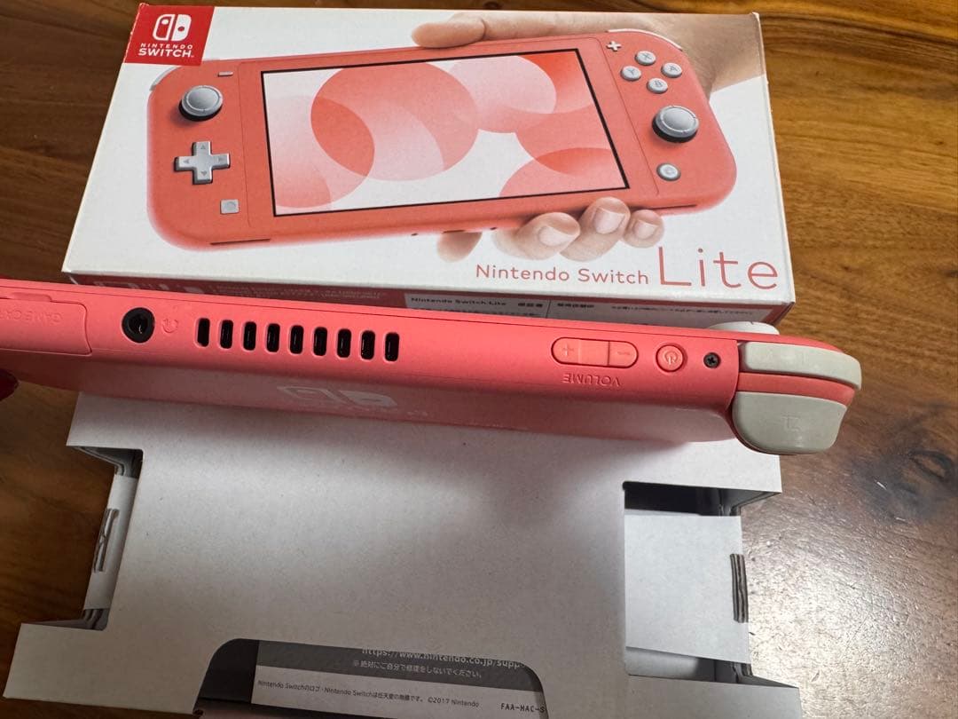 Nintendo Switch Lite ピンク 本体　スイッチライト