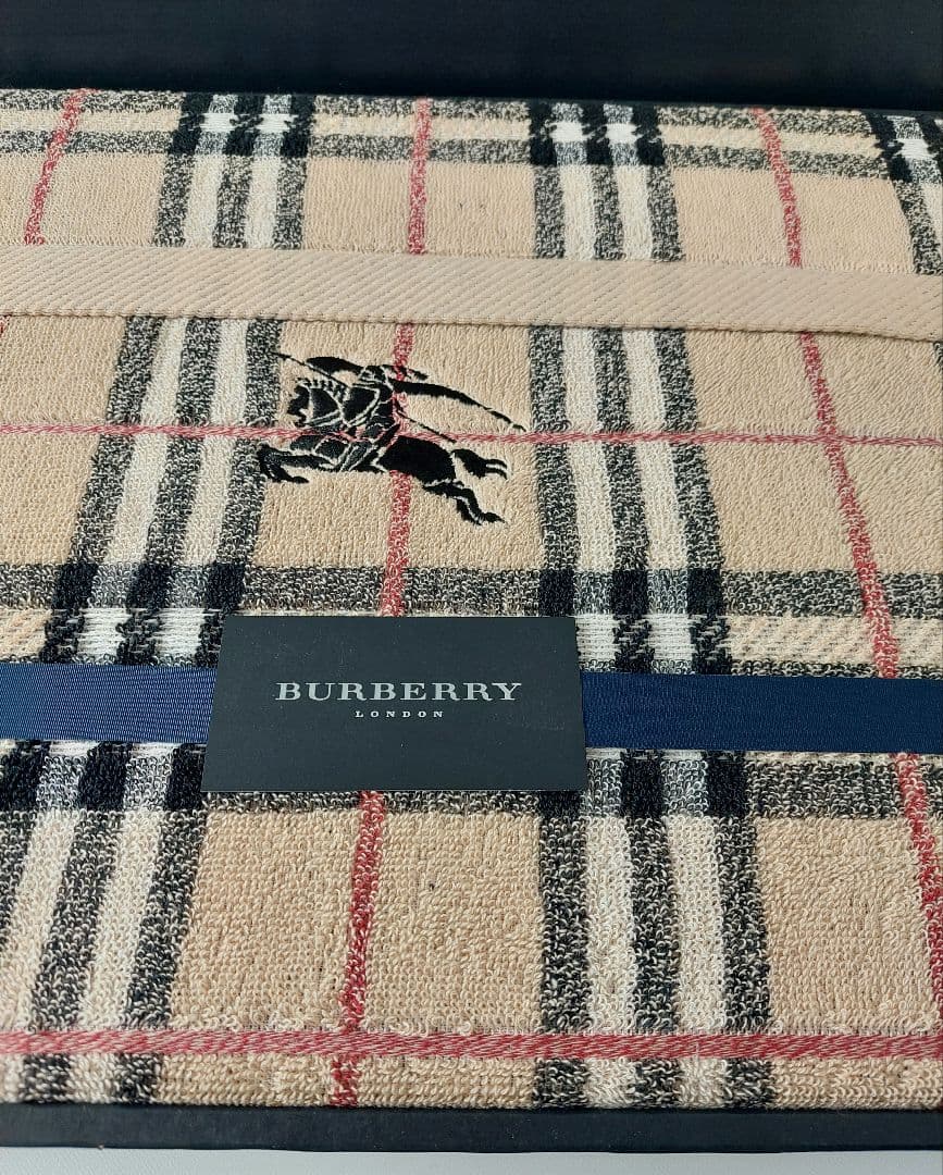 お得！バーバリー タオルケット ノバチェック 未使用 シングル