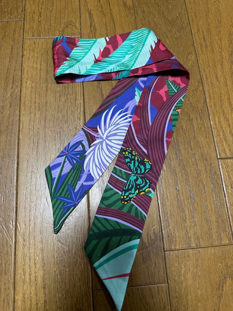 HERMES ツイリー ジャガー ケツァール