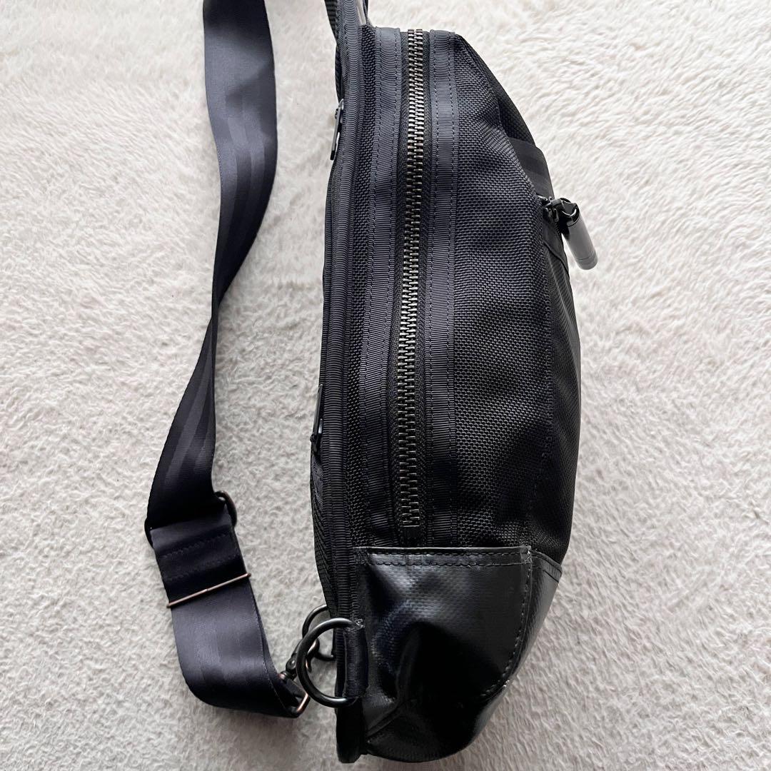 PORTER ポーター HEAT ボディバッグ スリング ショルダーバッグ