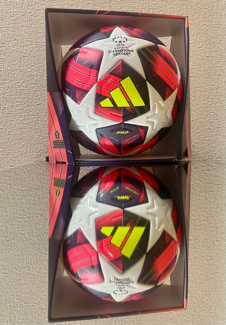 アディダス【日本国内未販売品　超激レア＆希少＆色違い フィナーレ　ボール プロ】