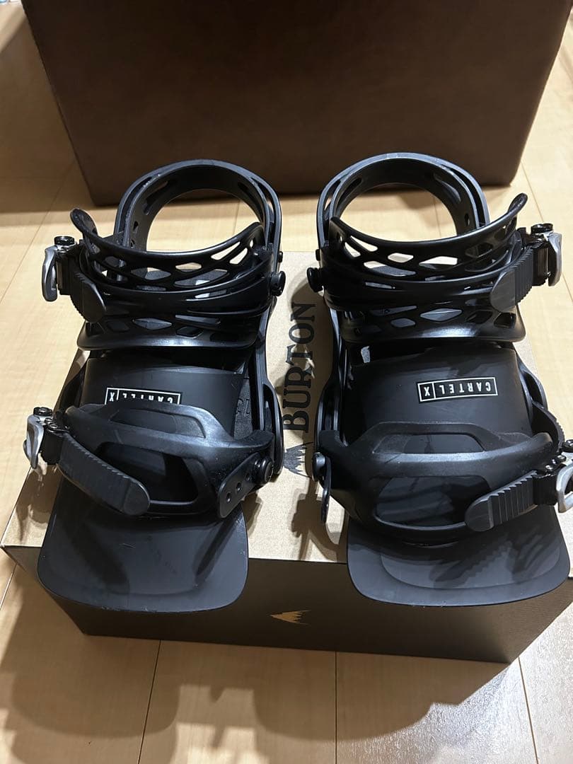 Burton ブラック バインディング　カーテルx