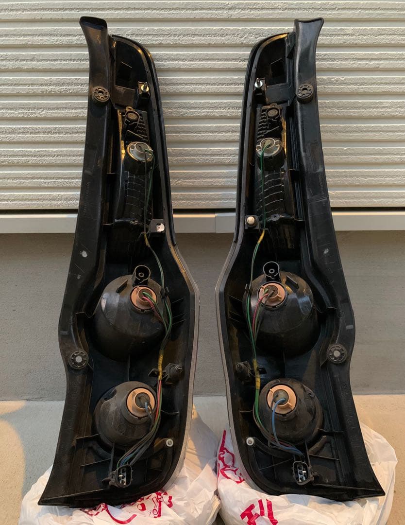 ミラ カスタム　テールランプ　左右セット