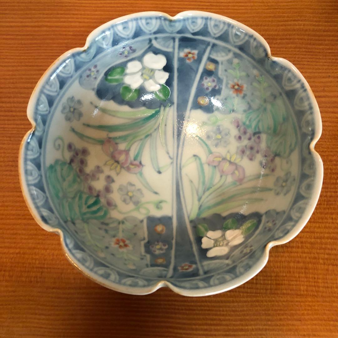 有田焼　五代走波　染錦 辻が花紋 輪花鉢