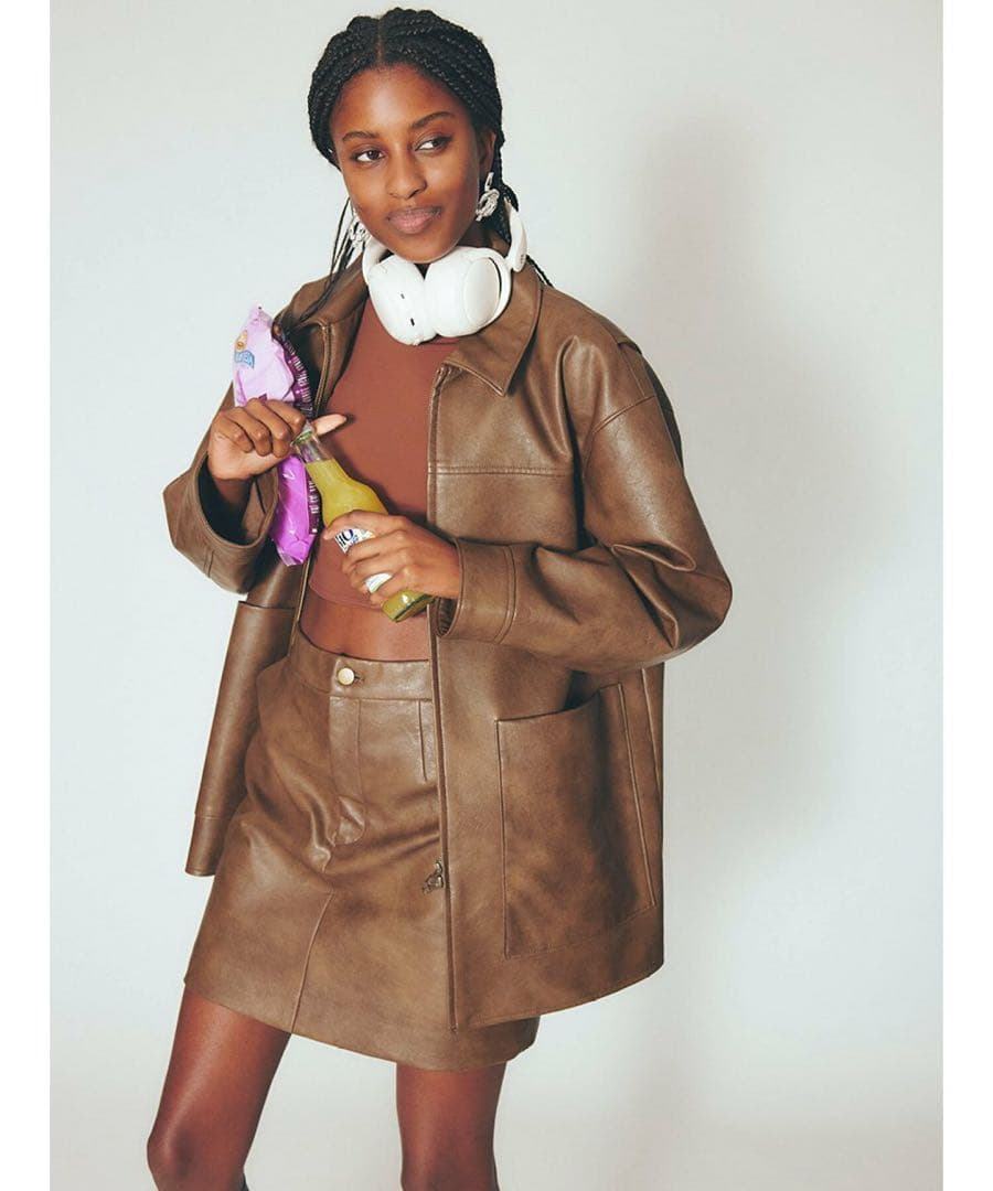 最終値下げ　emmi フェイクレザーダブルジップブルゾン