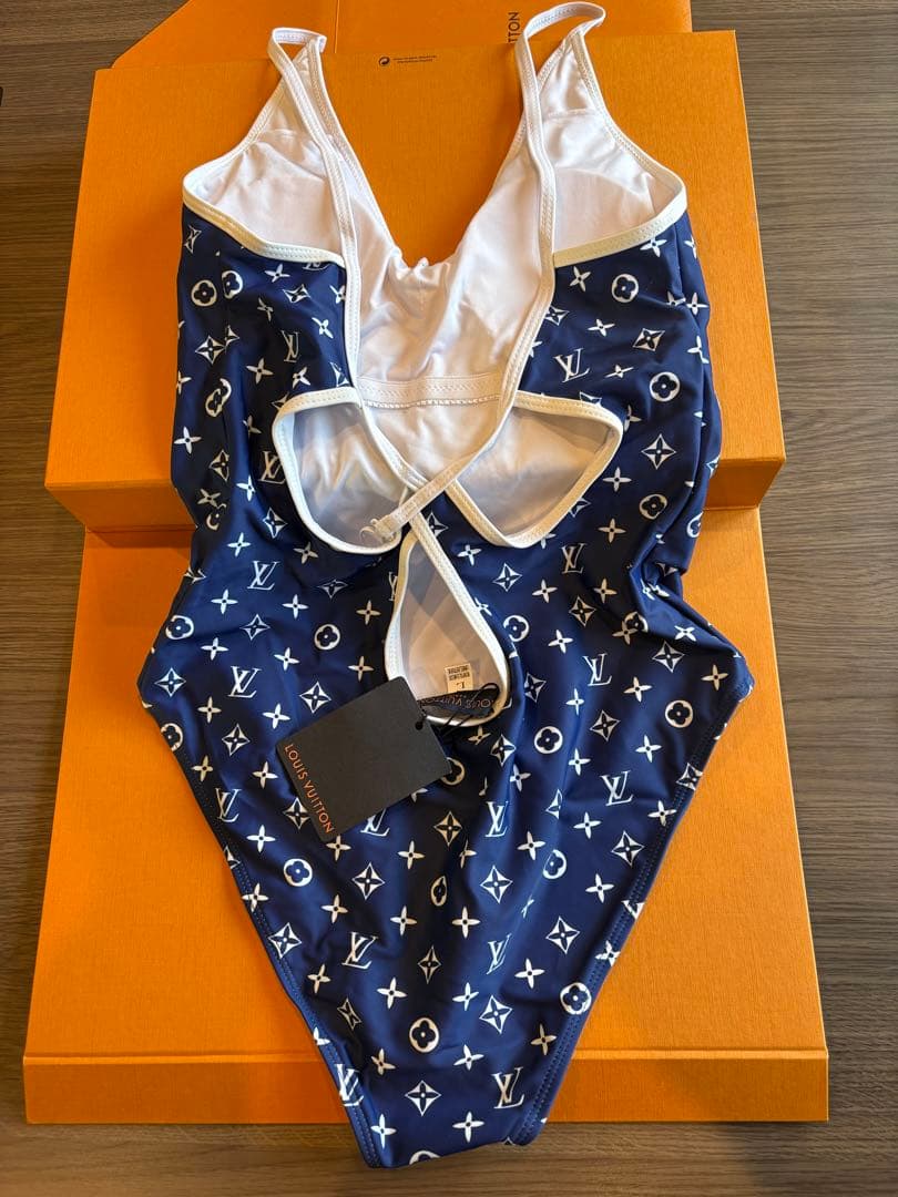 LOUIS VUITTON ワンピース水着
