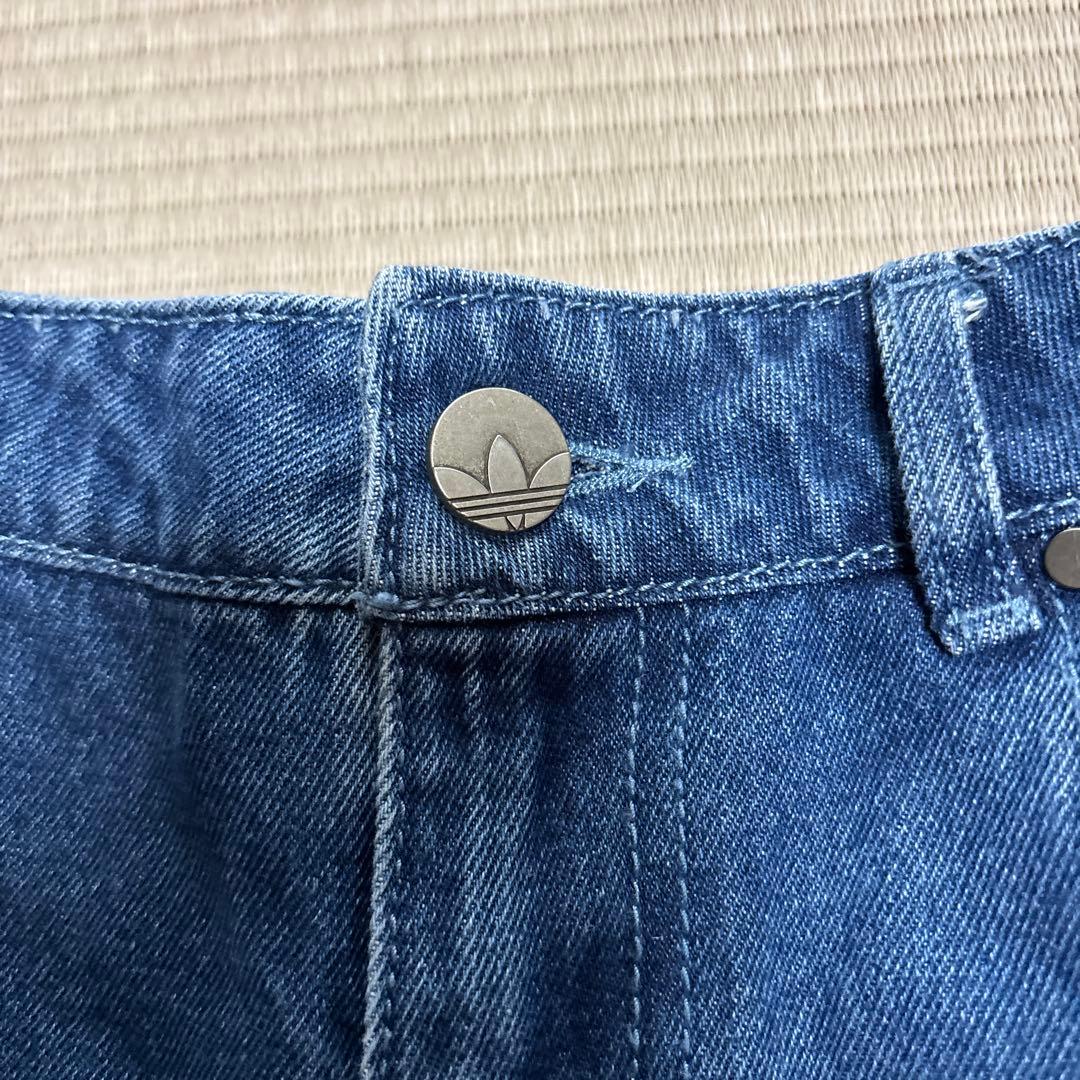 かずみん　adidas デニム　ワイドパンツ