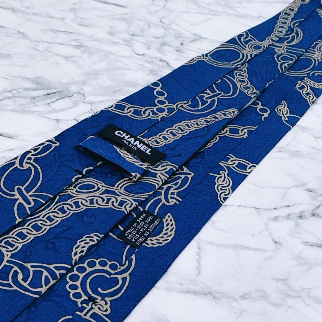 ✨未使用✨CHANEL ココマーク　チェーン総柄　鮮やかなブルー　ネクタイ