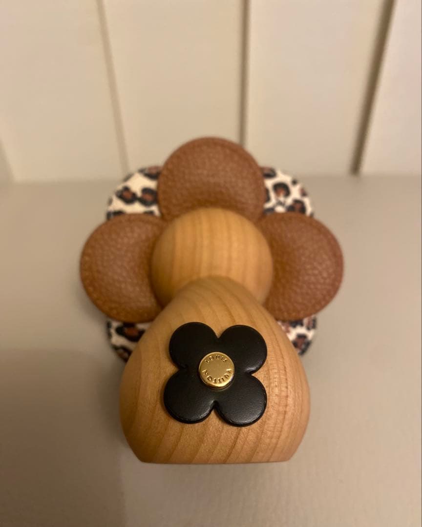 LOUIS VUITTON ヴィヴィエンヌ ペチュラミニ