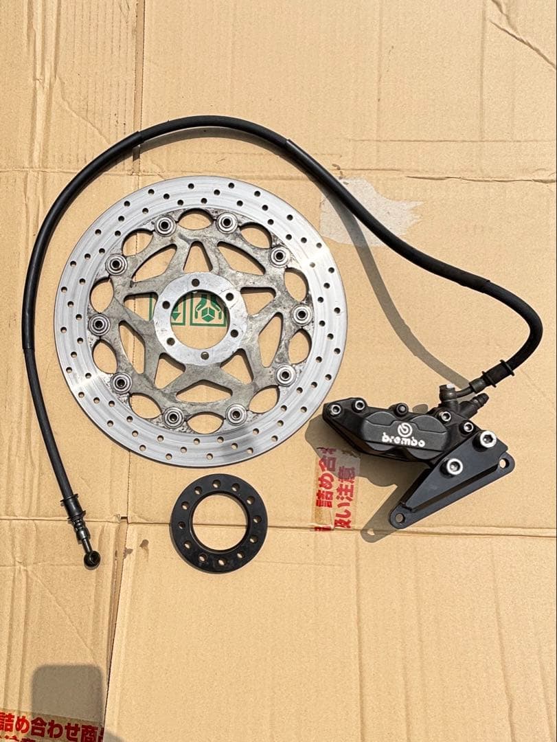 brembo ブレーキディスクとキャリパーセット