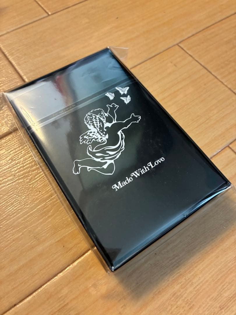 Girls Don't Cry 新作　キーホルダー