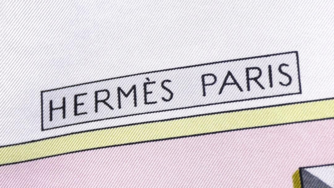 HERMES エルメス　大判スカーフ　カレ90　 D495