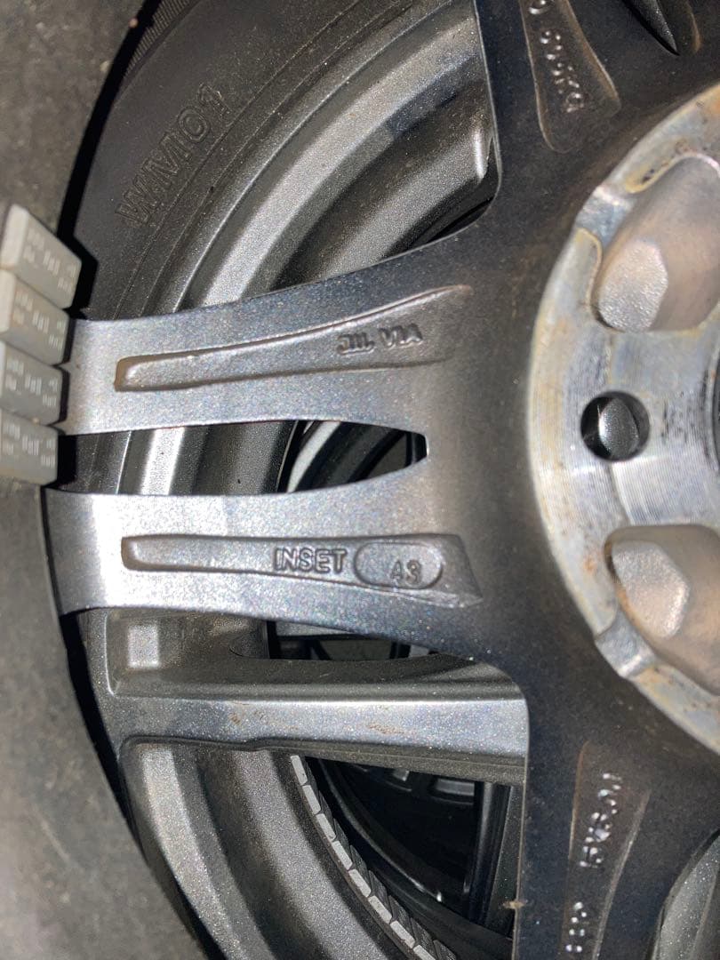 DUNLOP スタッドレスタイヤ 195/65R15 4本ホイール付セット　中古