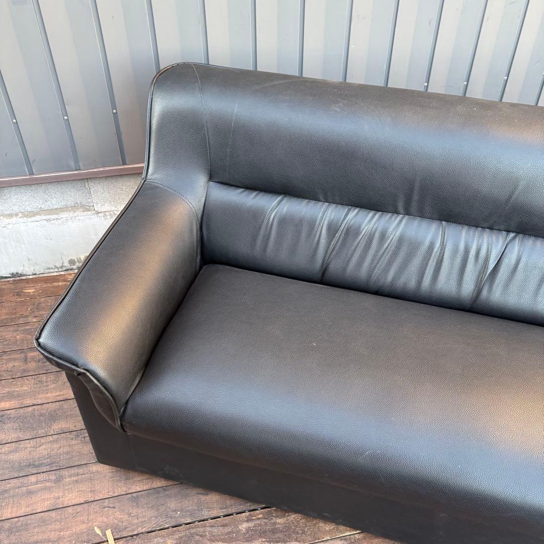 北欧レトロ フェイクレザーソファー 三人掛けソファー ラグジュアリー ビンテージ